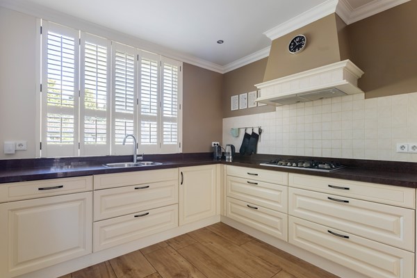Medium property photo - Jan Lelimanhof 4, 1067 LE Amsterdam
